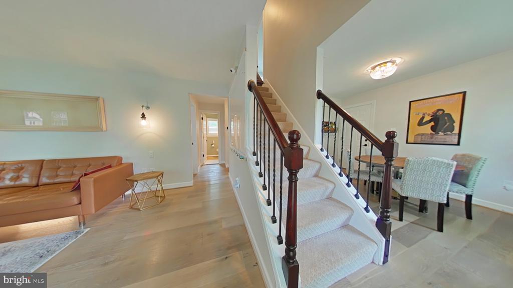 5242 SUDBERRY LANE