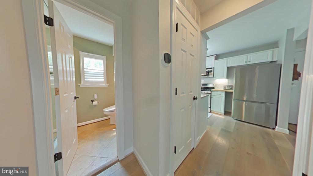 5242 SUDBERRY LANE