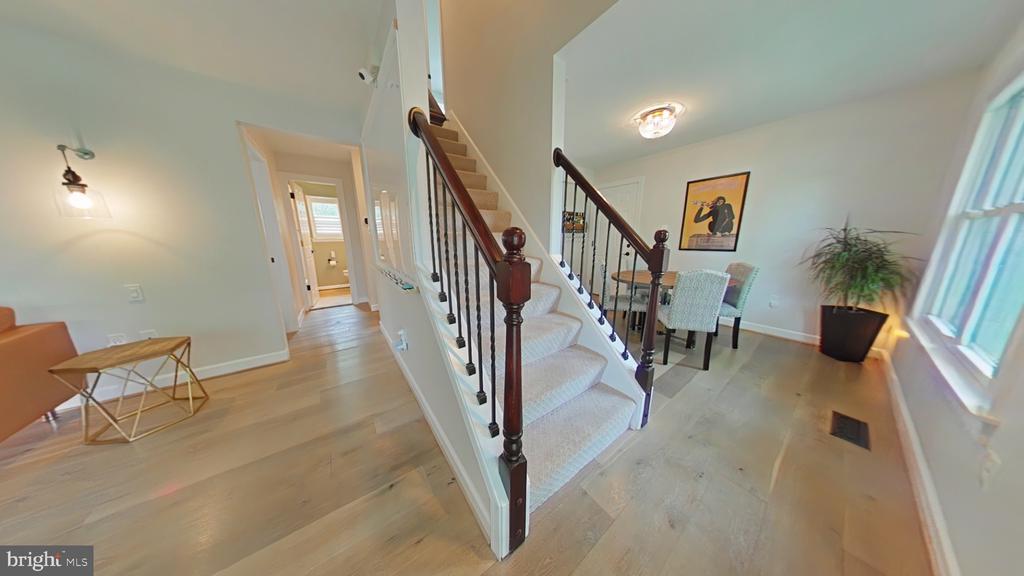 5242 SUDBERRY LANE