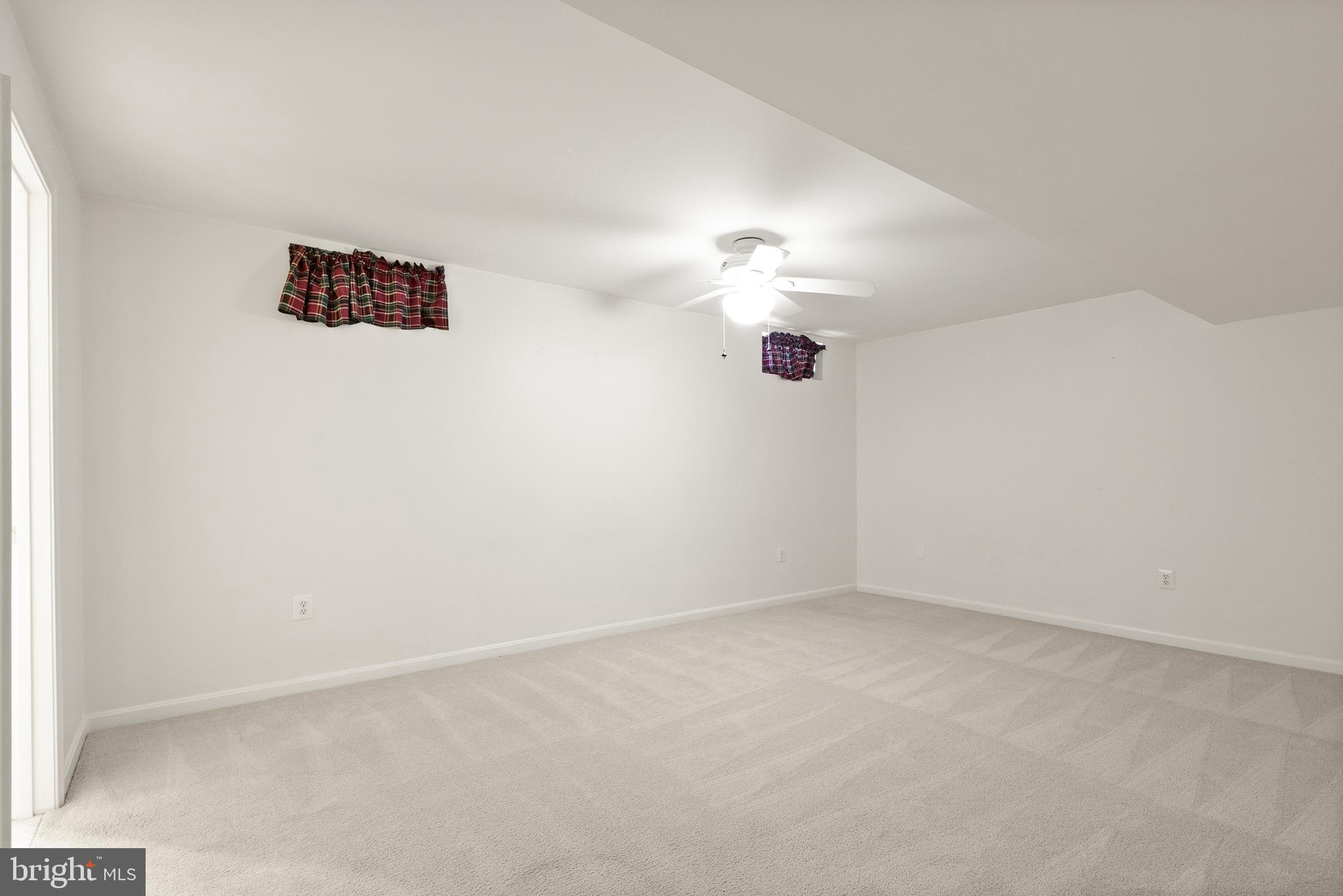 11781 FINGERLAKE WAY