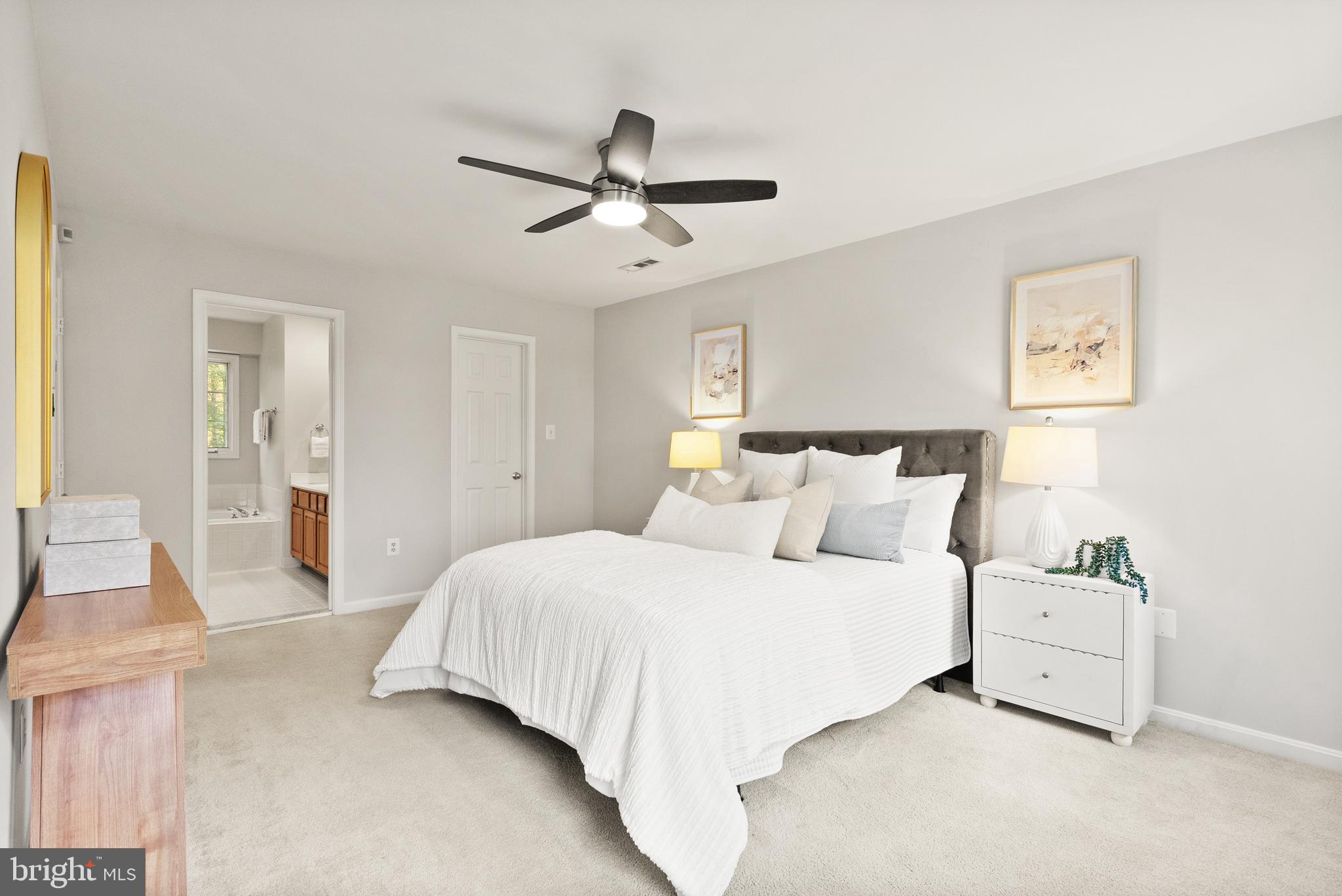 11781 FINGERLAKE WAY