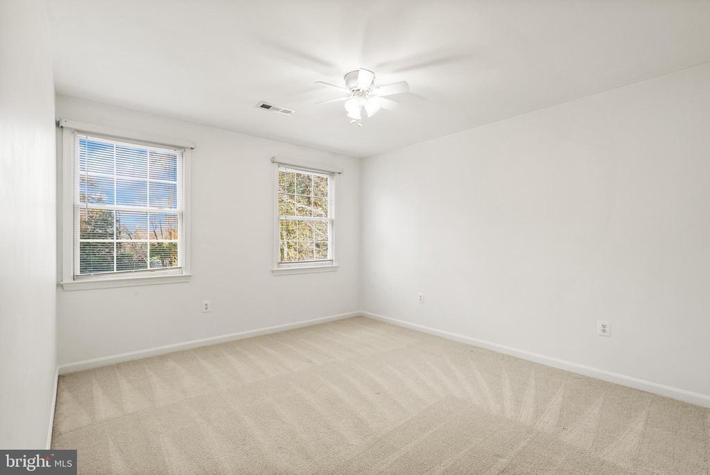 11781 FINGERLAKE WAY