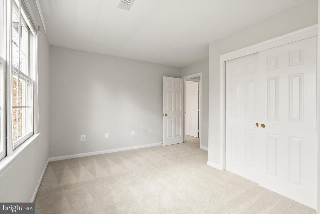 11781 FINGERLAKE WAY