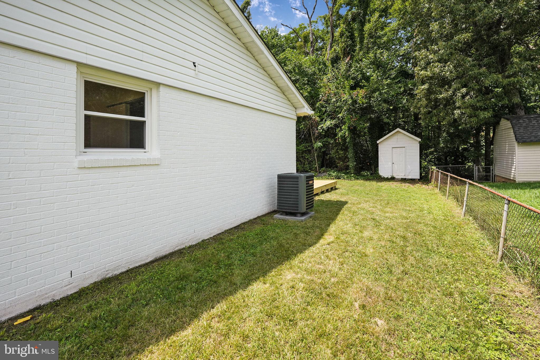 14332 BELLEVILLE AVENUE