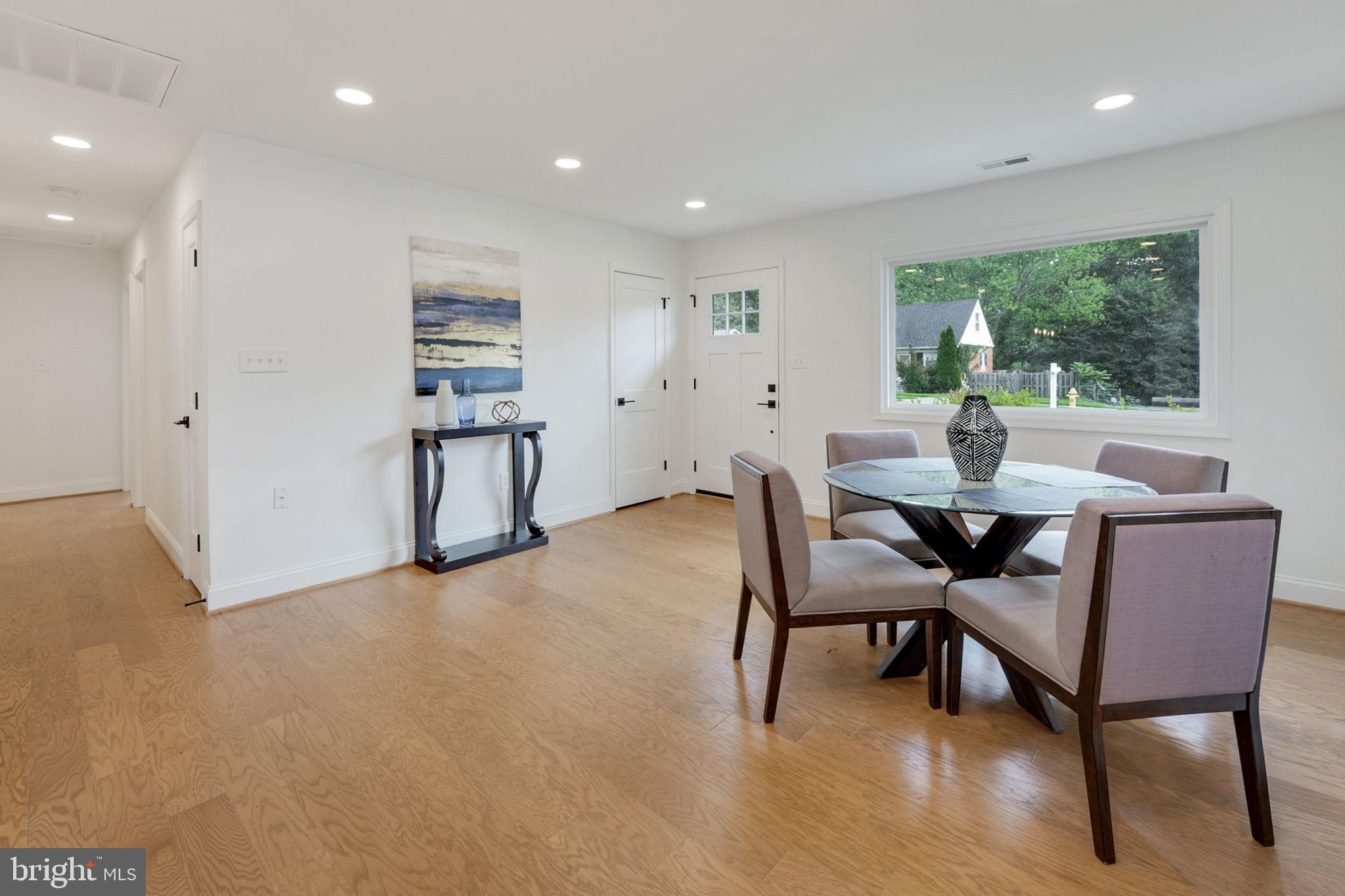 14332 BELLEVILLE AVENUE