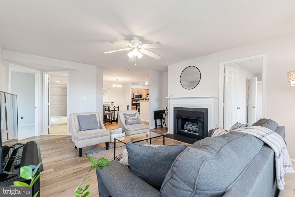 8091 LACY DRIVE 201