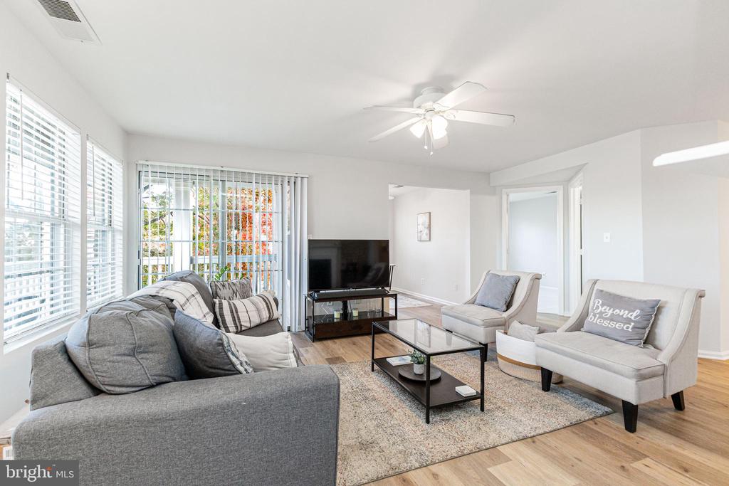 8091 LACY DRIVE 201