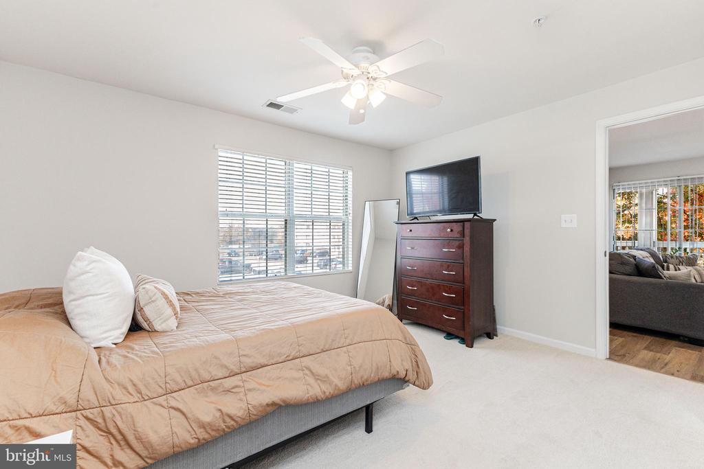 8091 LACY DRIVE 201