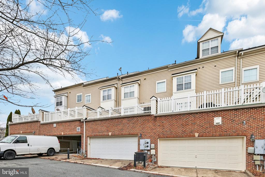 4817 DASHIELL PLACE
