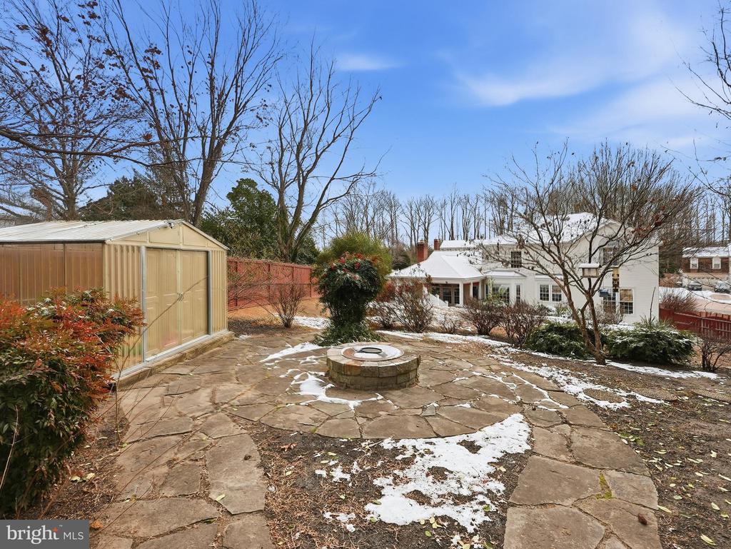 3582 LIONS FIELD ROAD