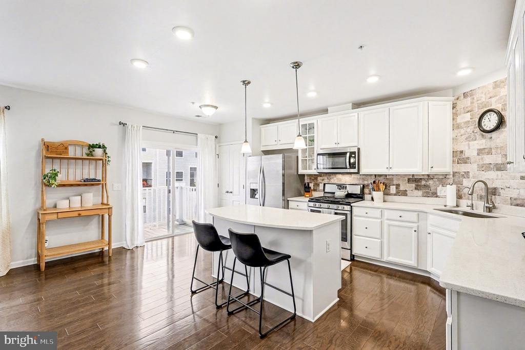 16884 PORTERS INN DRIVE