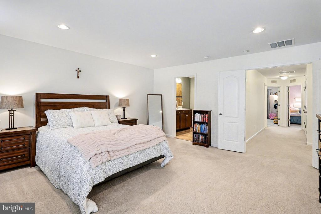 16884 PORTERS INN DRIVE