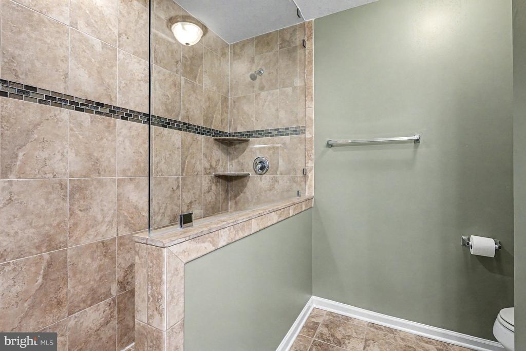 16884 PORTERS INN DRIVE