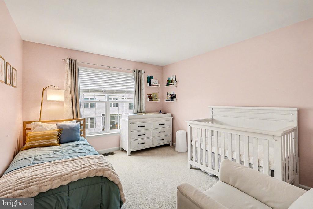 16884 PORTERS INN DRIVE