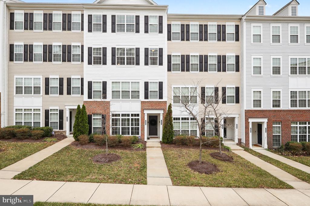 16884 PORTERS INN DRIVE