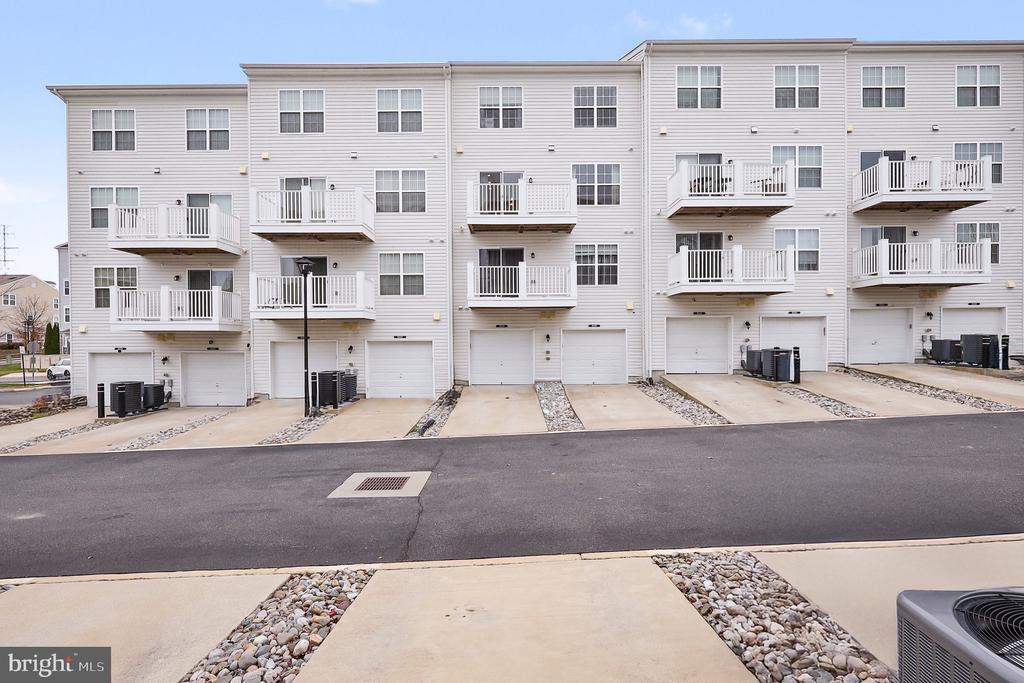 16884 PORTERS INN DRIVE