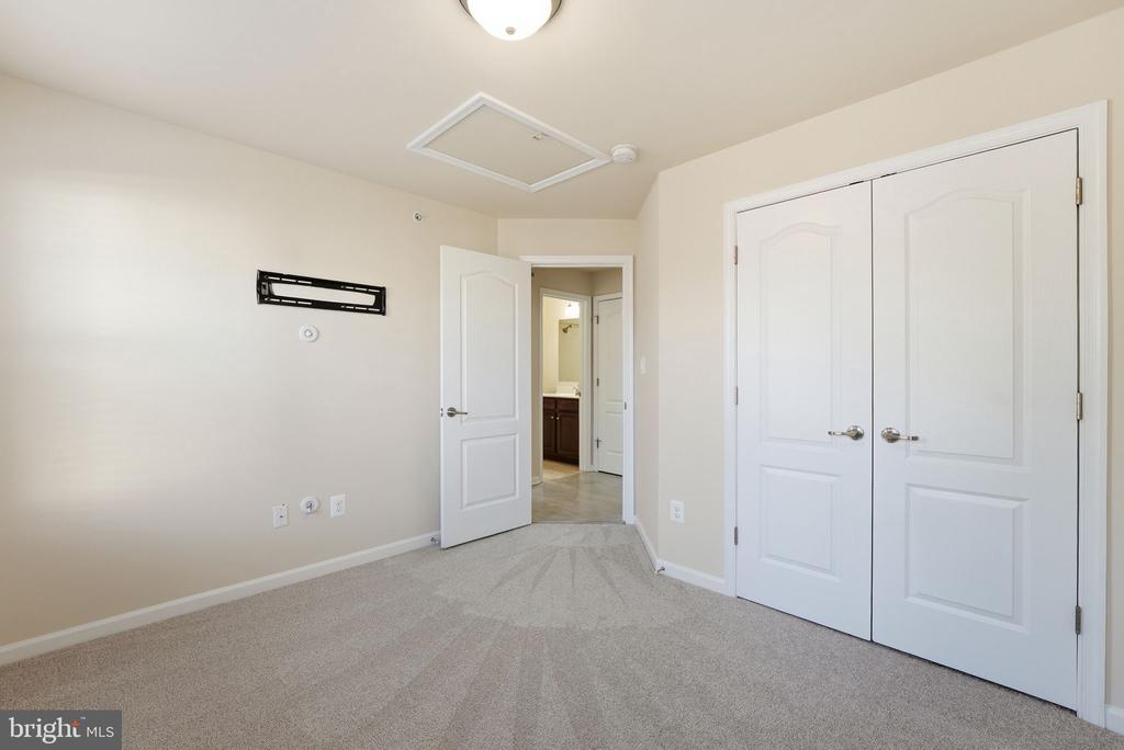 4936 DANE RIDGE CIRCLE