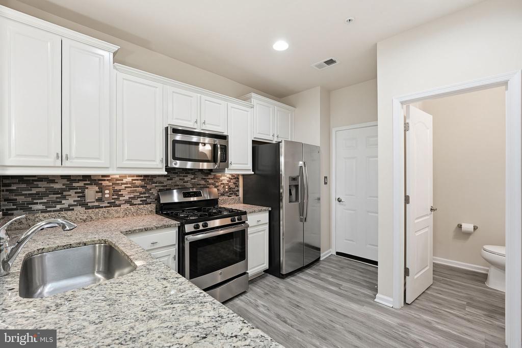 4936 DANE RIDGE CIRCLE