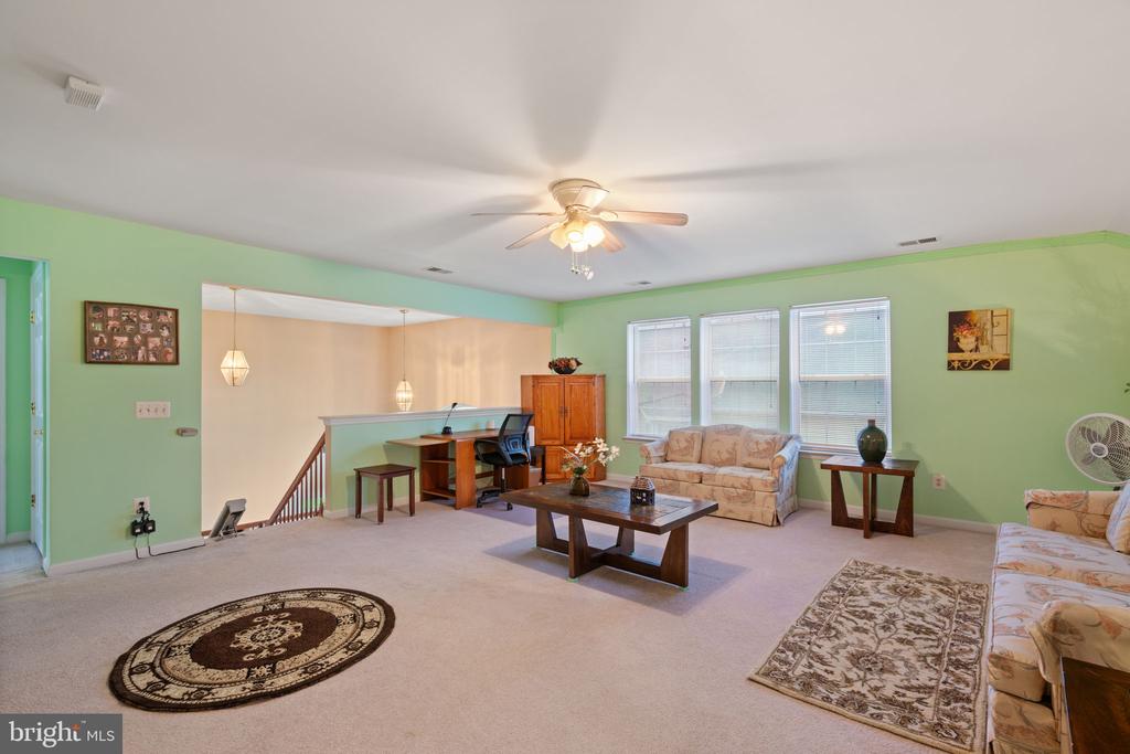 3758 BLOWING LEAF PLACE