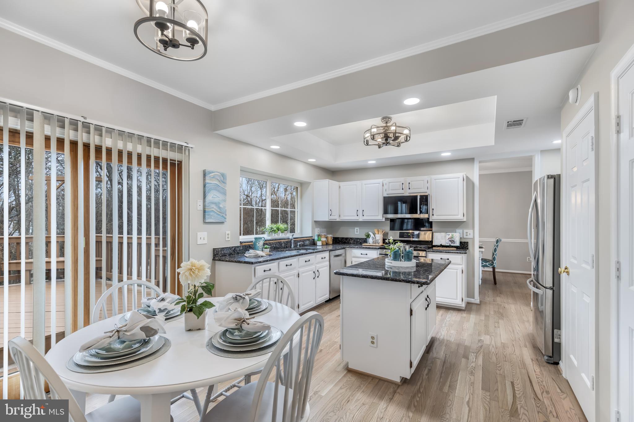 2796 MAPLE RIDGE DRIVE