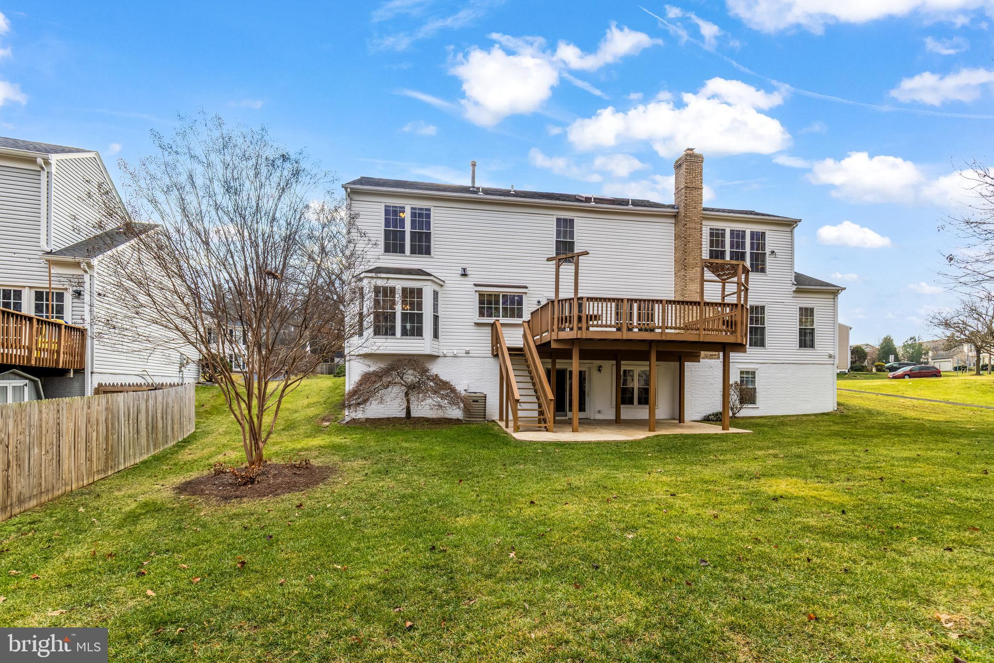 2796 MAPLE RIDGE DRIVE