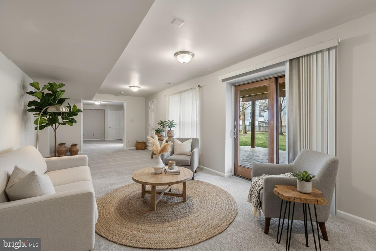 2796 MAPLE RIDGE DRIVE