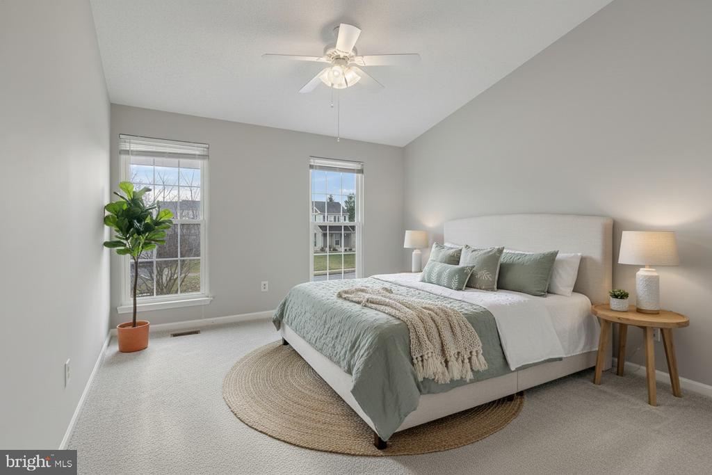 2796 MAPLE RIDGE DRIVE