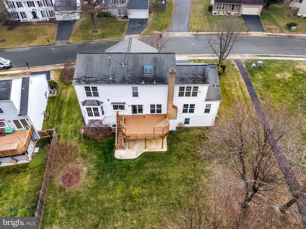 2796 MAPLE RIDGE DRIVE