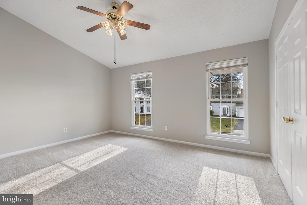 2796 MAPLE RIDGE DRIVE