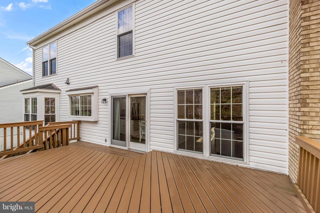 2796 MAPLE RIDGE DRIVE