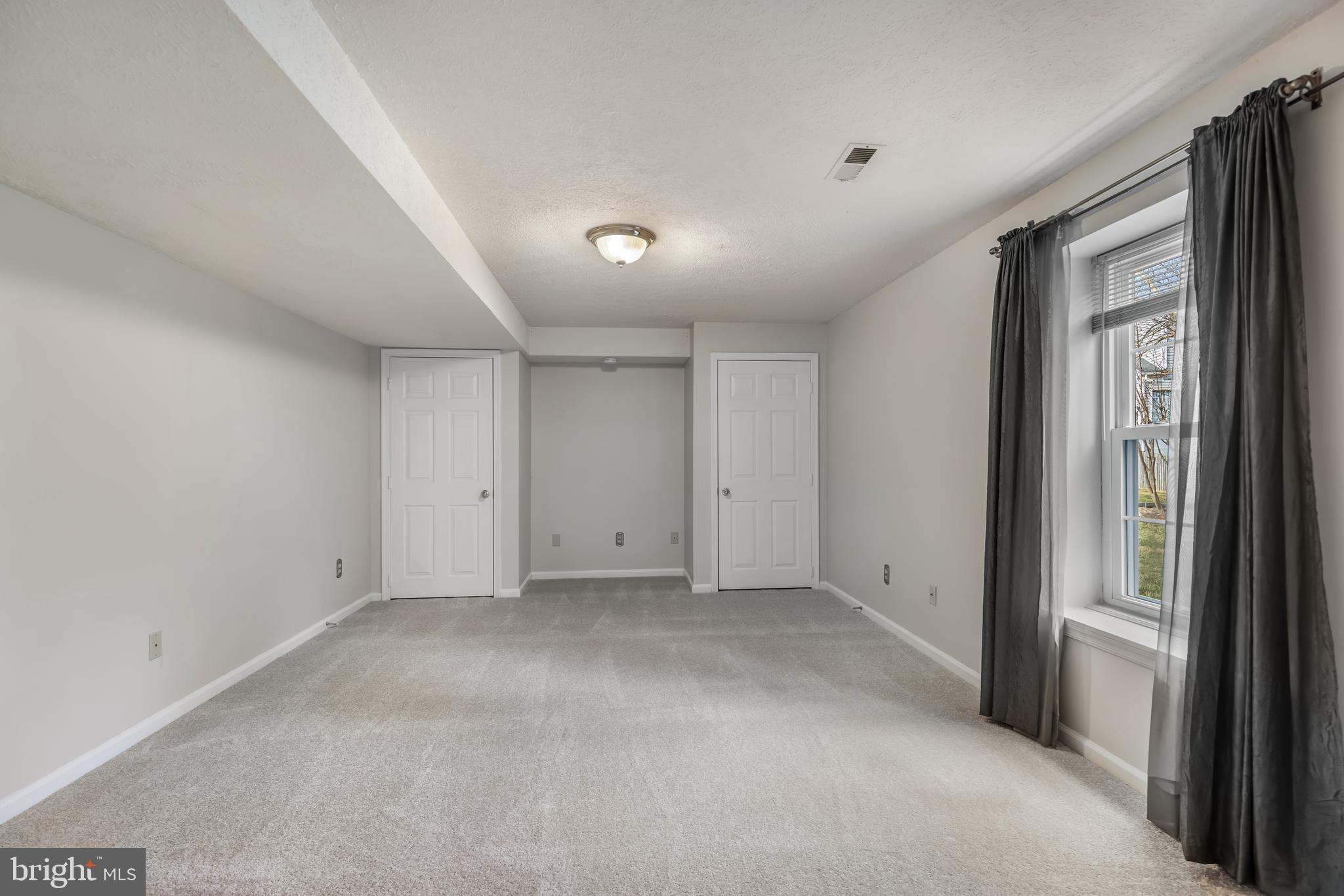 2796 MAPLE RIDGE DRIVE