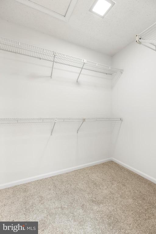 2796 MAPLE RIDGE DRIVE