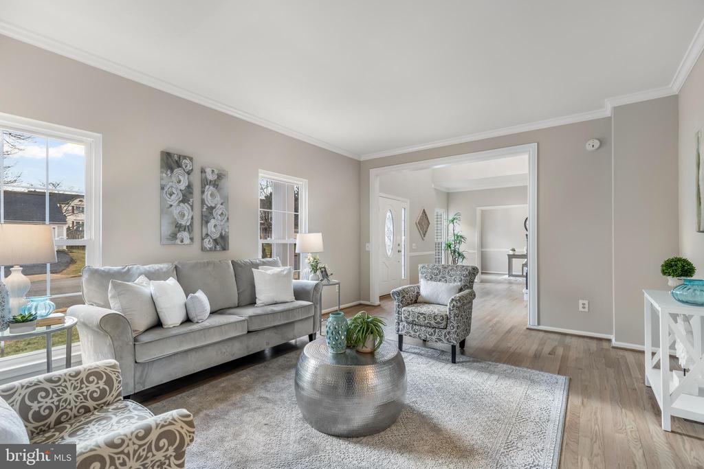 2796 MAPLE RIDGE DRIVE