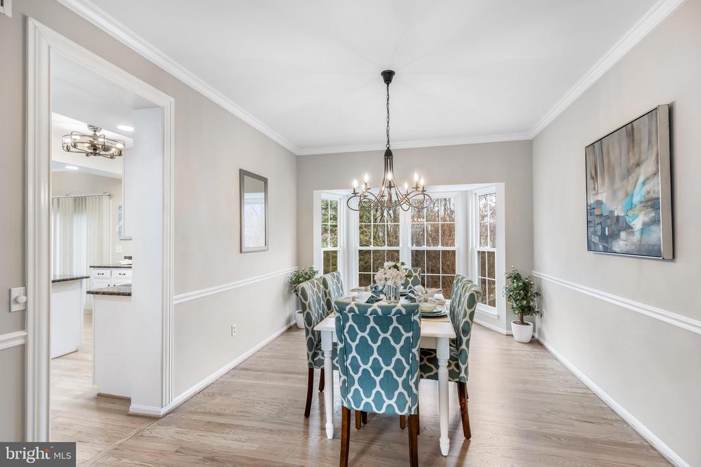 2796 MAPLE RIDGE DRIVE