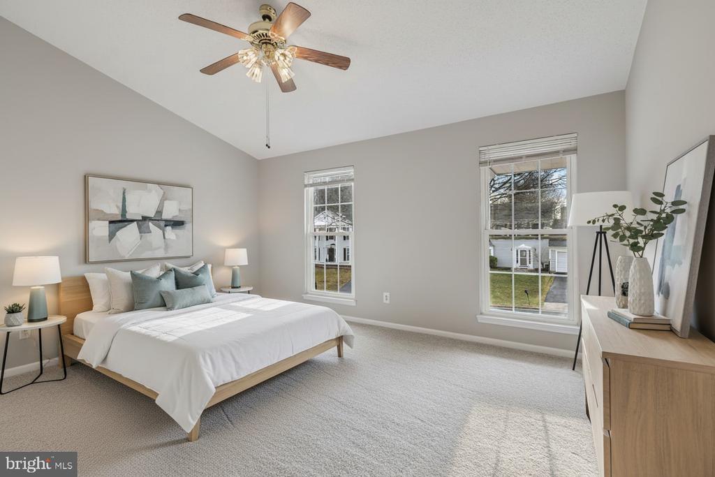 2796 MAPLE RIDGE DRIVE