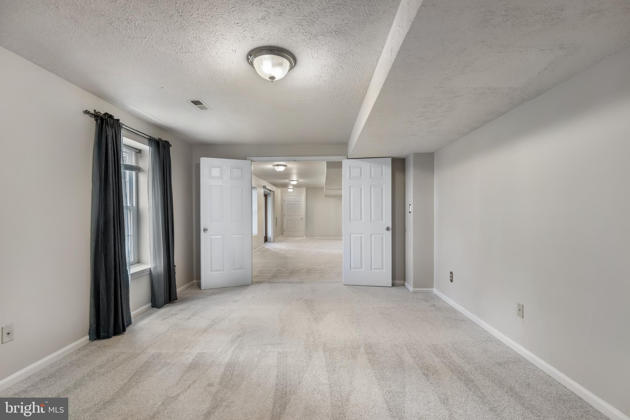 2796 MAPLE RIDGE DRIVE