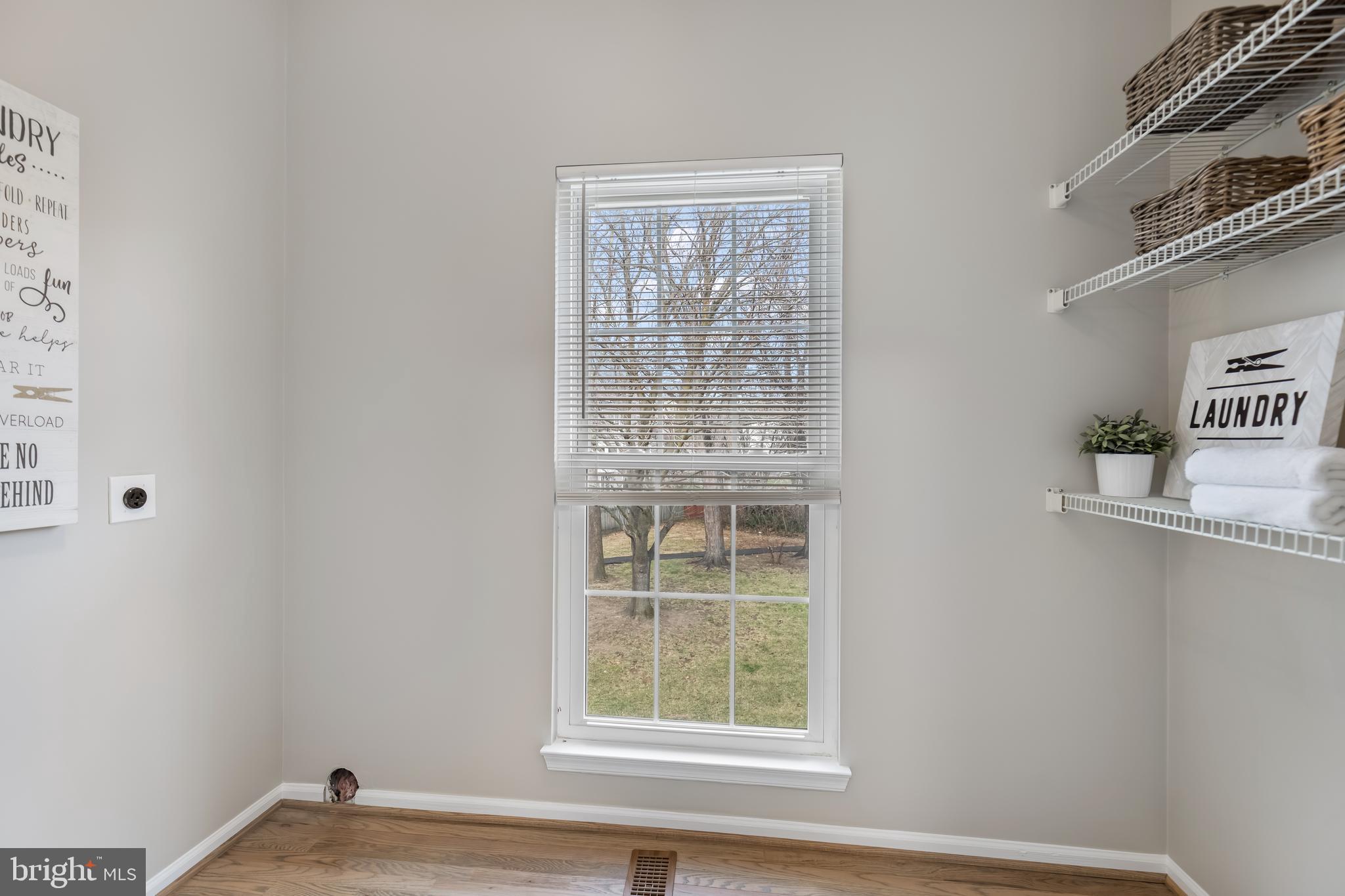 2796 MAPLE RIDGE DRIVE