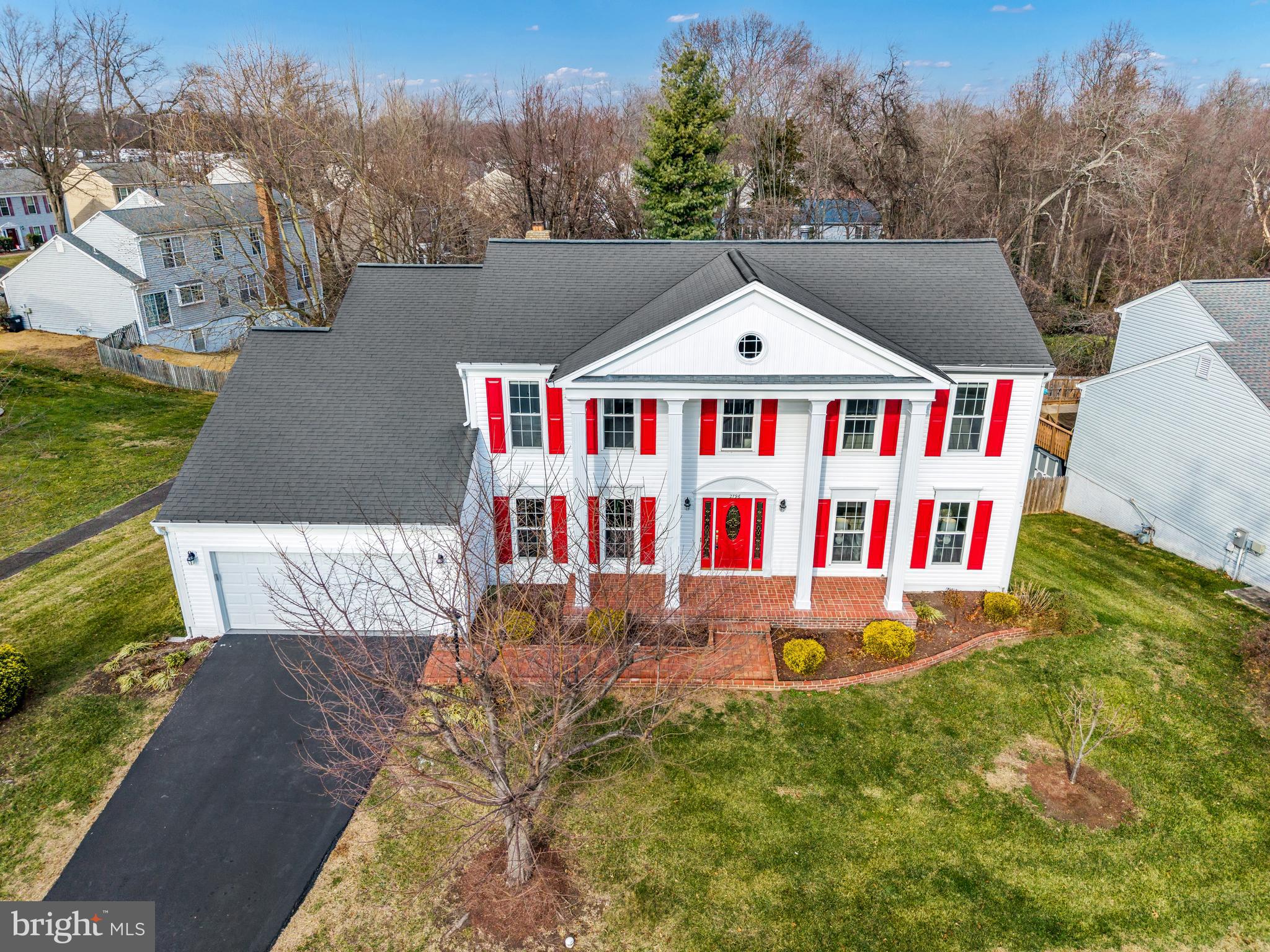 2796 MAPLE RIDGE DRIVE