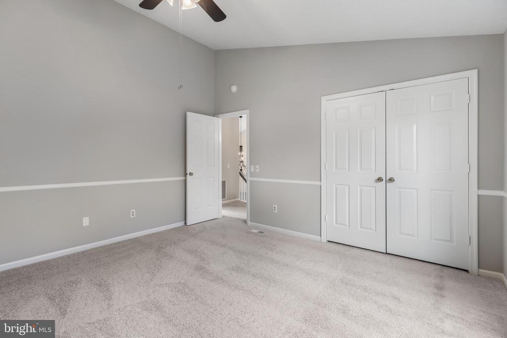 2796 MAPLE RIDGE DRIVE