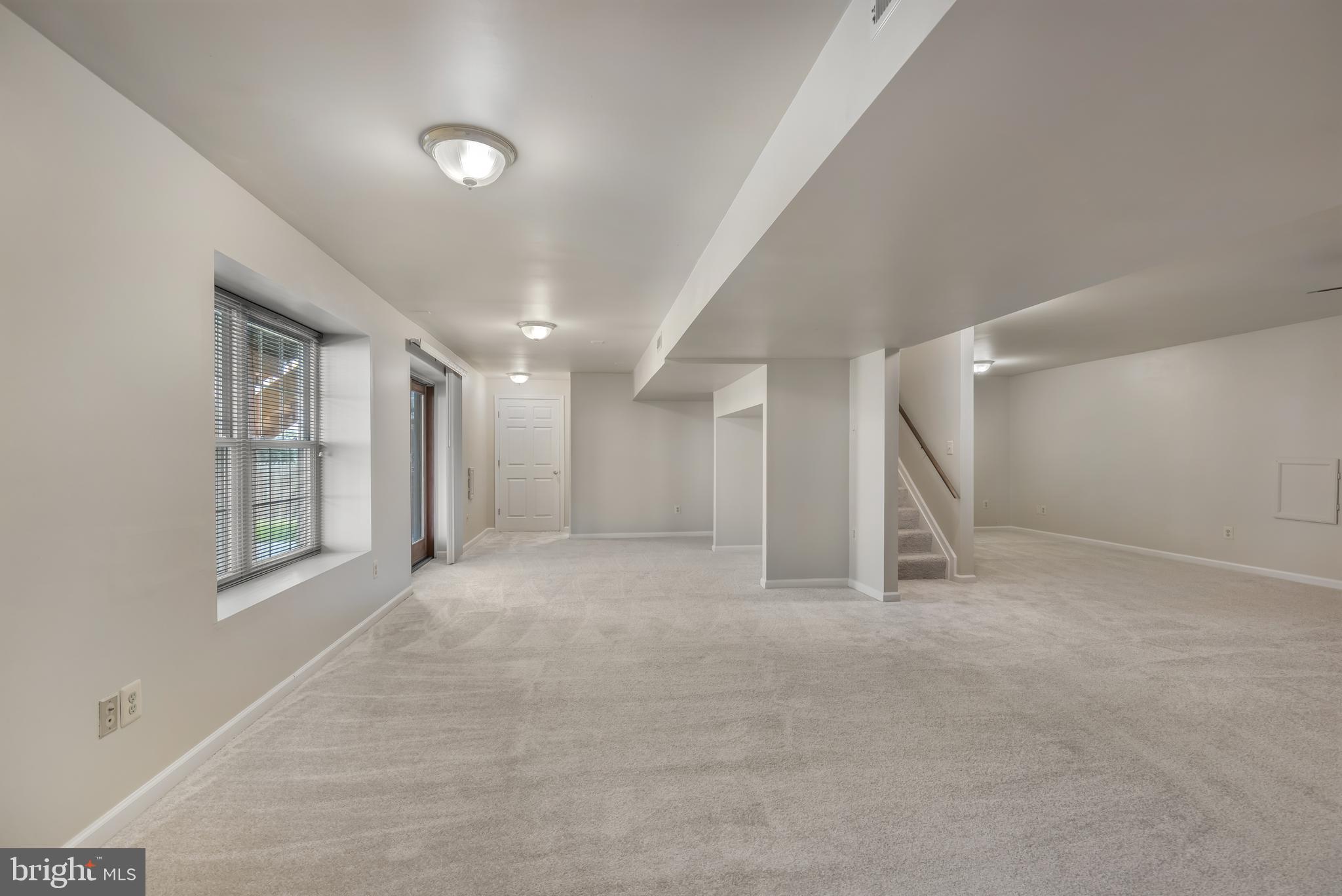 2796 MAPLE RIDGE DRIVE