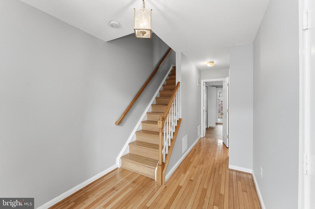 7989 FLAGER CIRCLE
