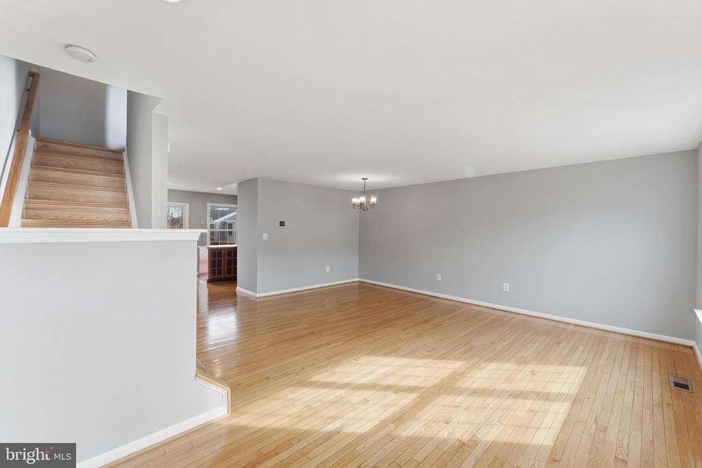 7989 FLAGER CIRCLE