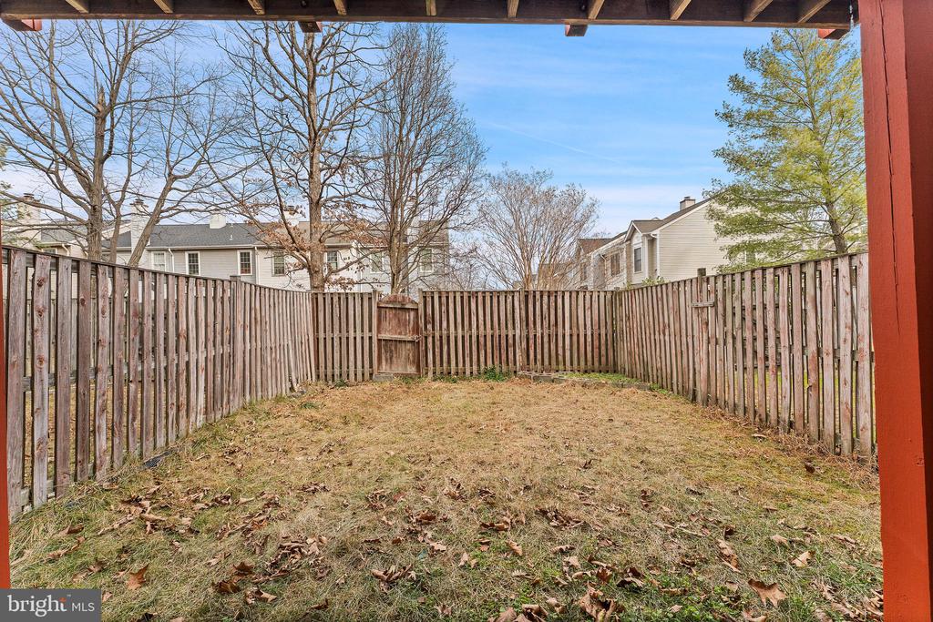 7989 FLAGER CIRCLE