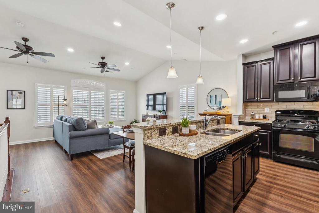 7416 BRUNSON CIRCLE