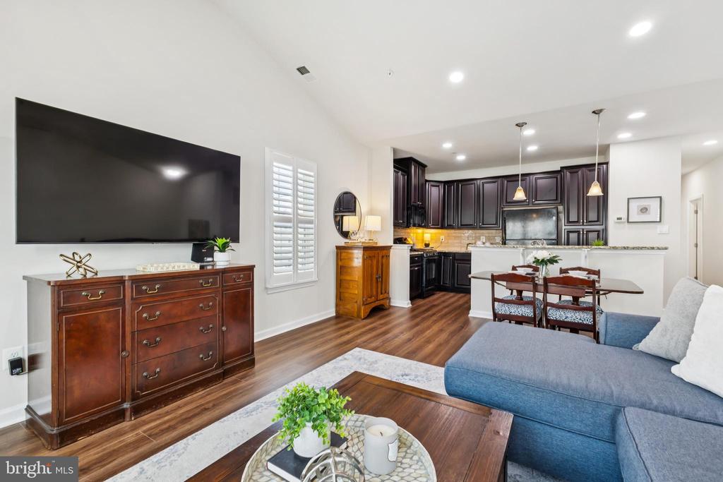 7416 BRUNSON CIRCLE