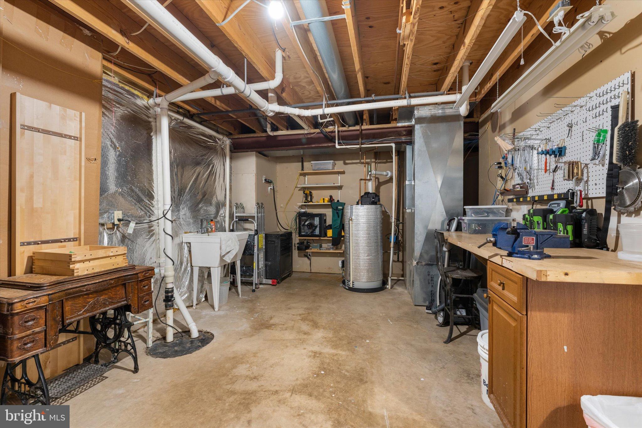 13303 ROBLING COURT
