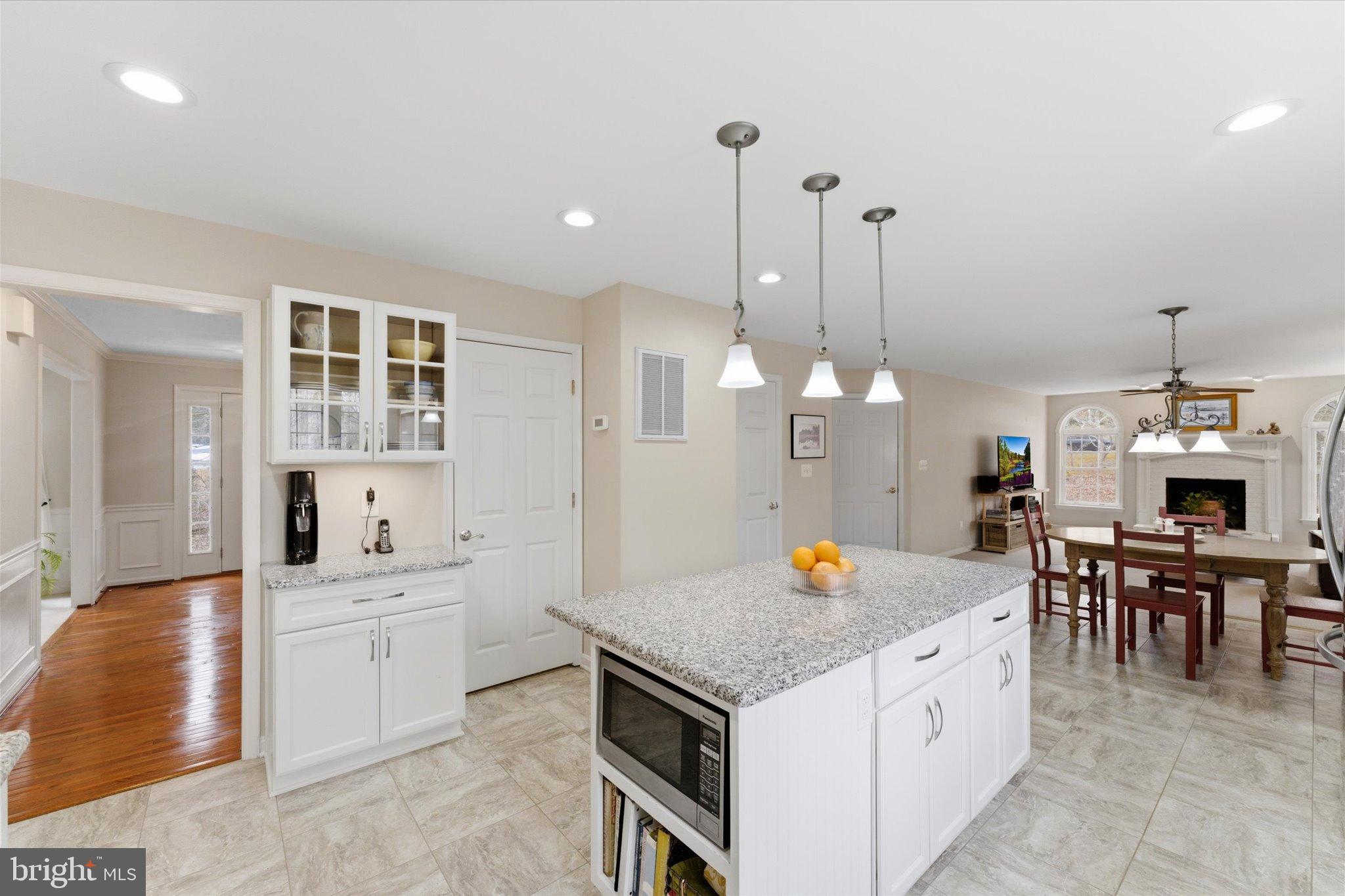 13303 ROBLING COURT