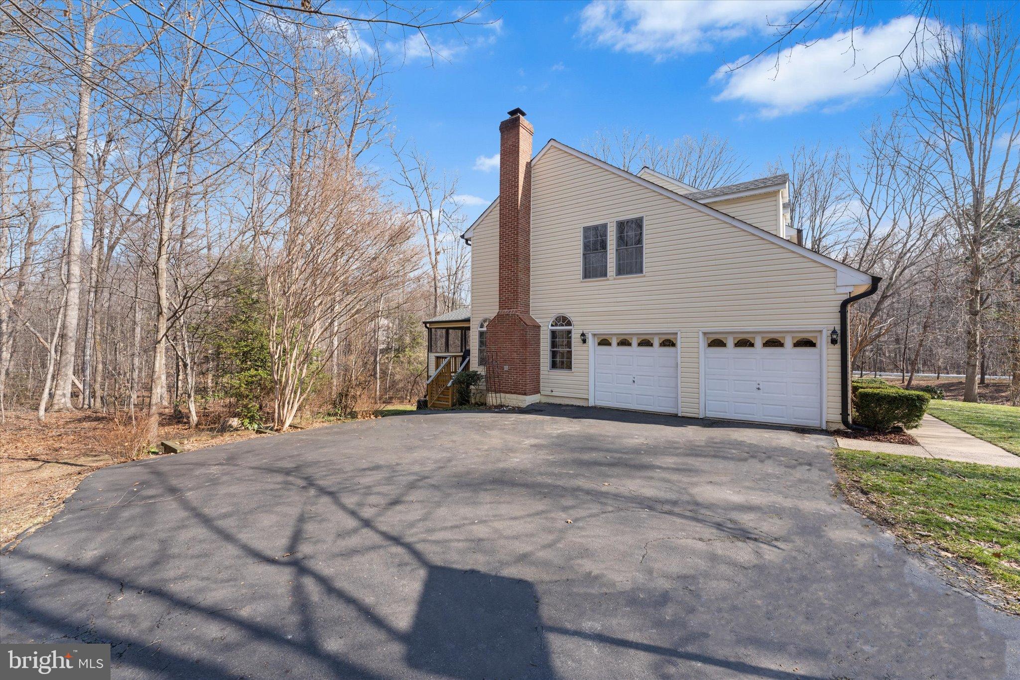 13303 ROBLING COURT