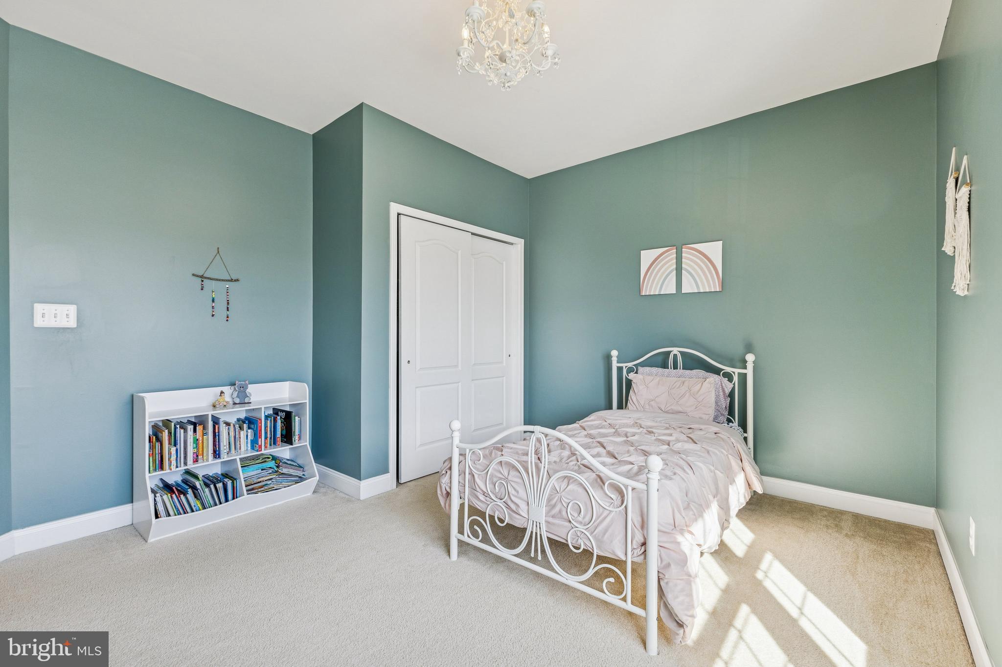 5793 WATERLOO BRIDGE CIRCLE