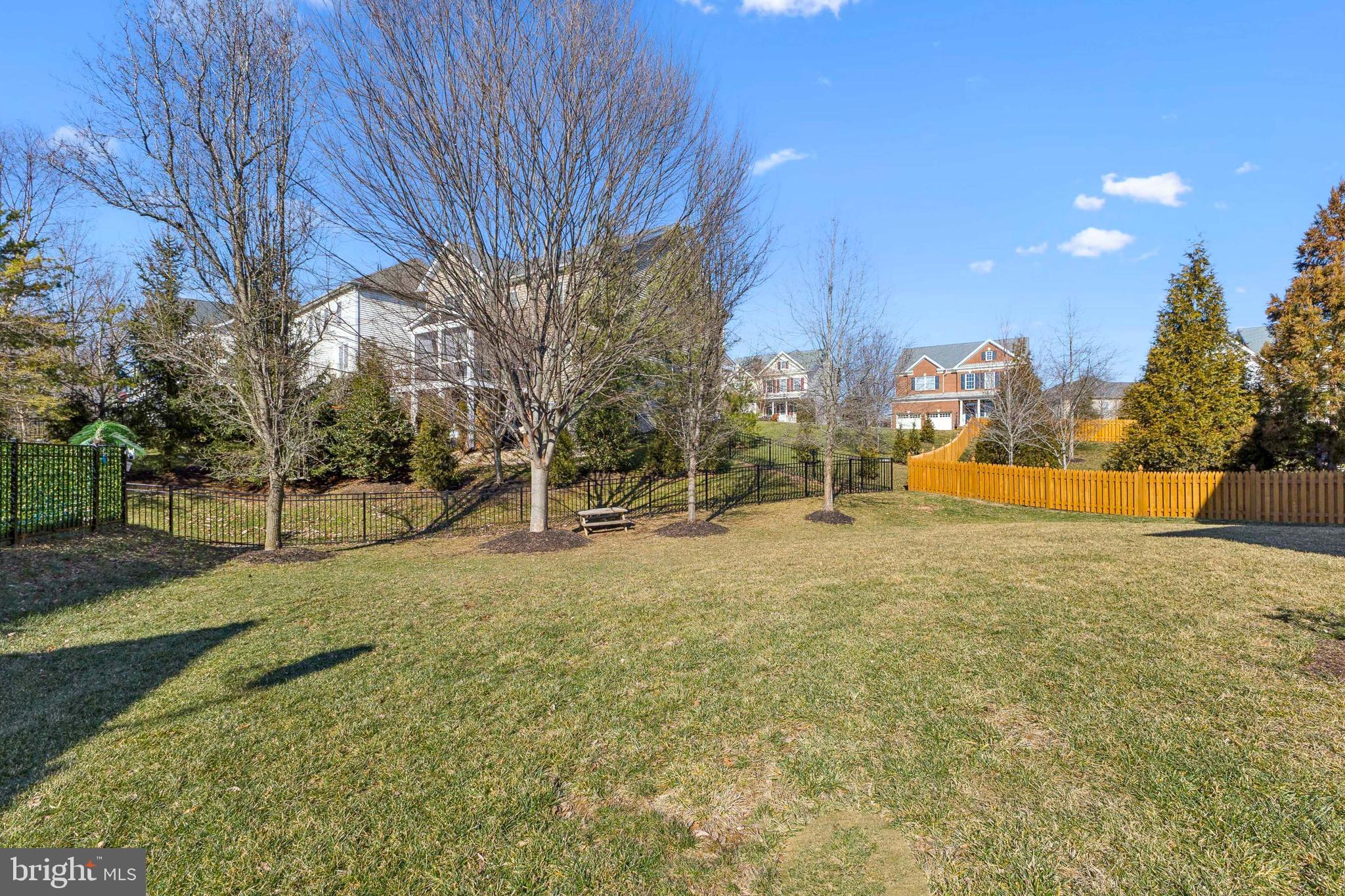 5793 WATERLOO BRIDGE CIRCLE